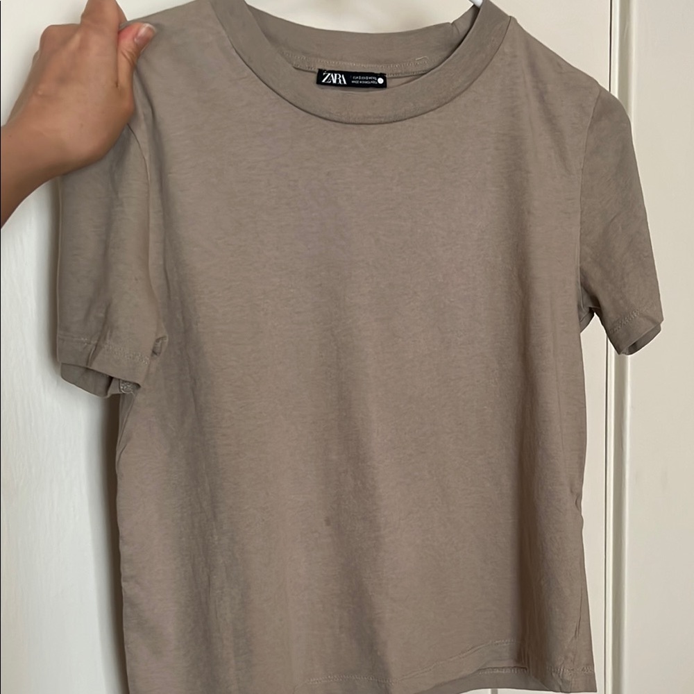 Tee Shirt Bundle in Green, Gray, and Tan - Picture 5 of 5